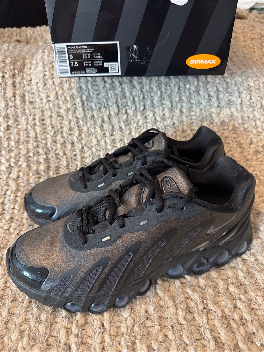 NIB Nike Women’s Air Max DN8 size 9 Men’s 7.5